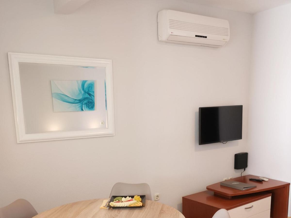 Apartment Matilde Beach Resort-2 โวดีเซ ภายนอก รูปภาพ